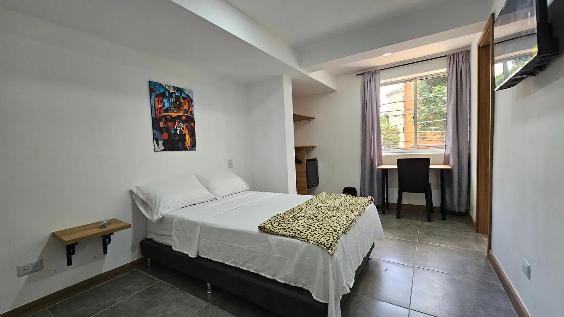 Bed & Breakfast Komfort House Premium Medellin Colombia