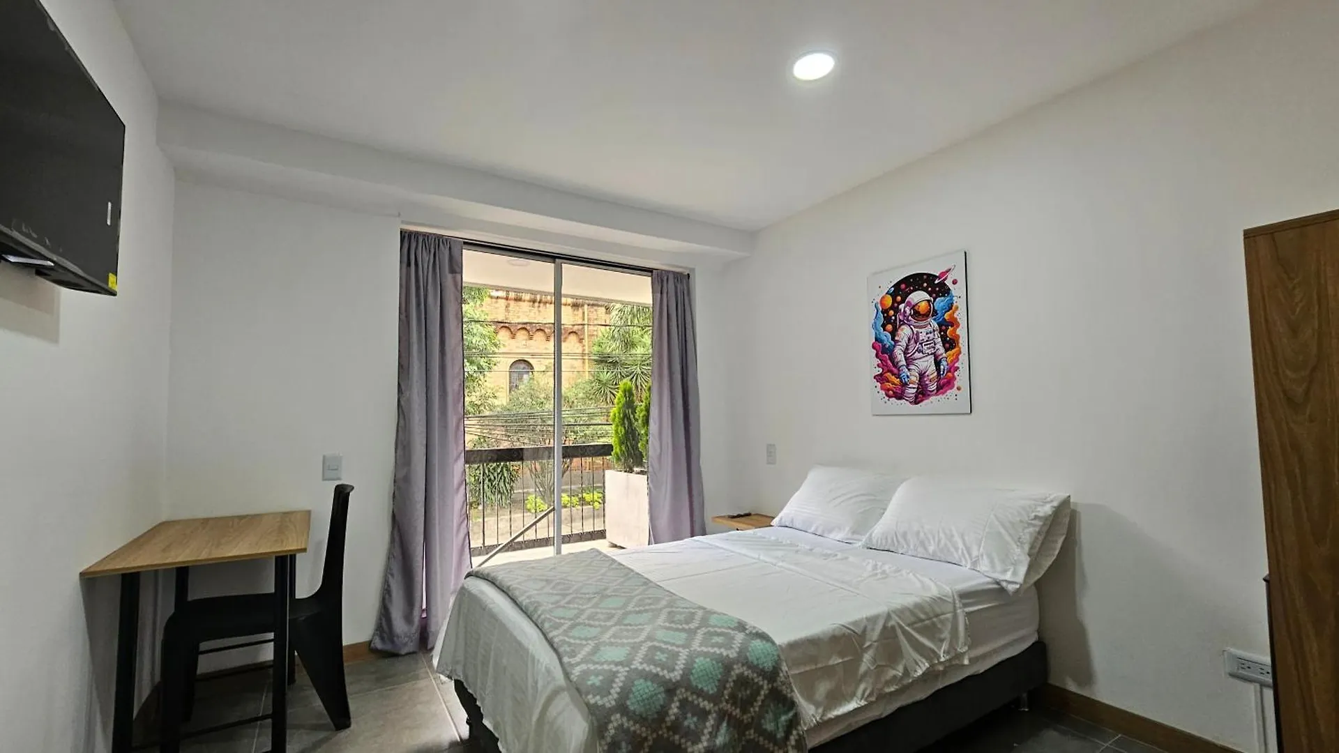 Komfort House Premium Medellin 0*,