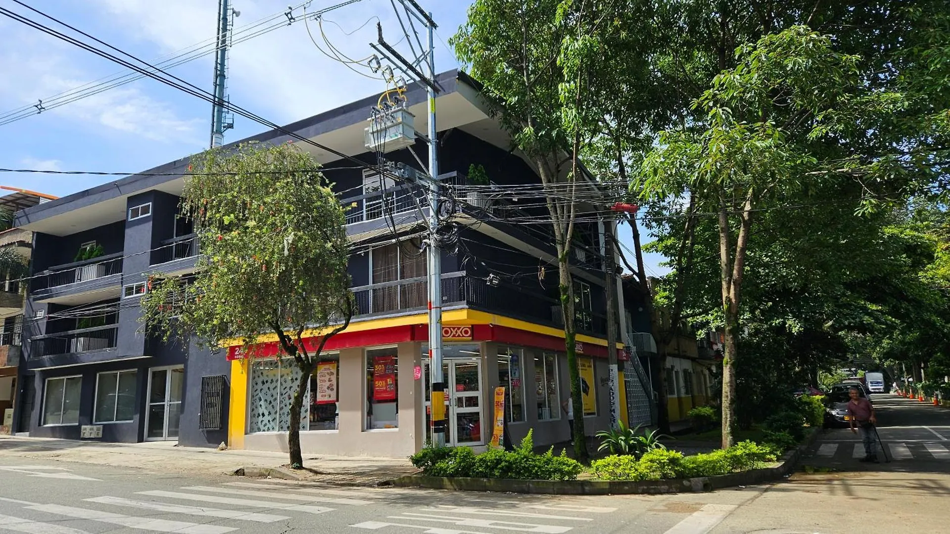 Komfort House Premium Medellin Bed & Breakfast